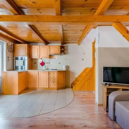 Goscinne Kolc Apartment