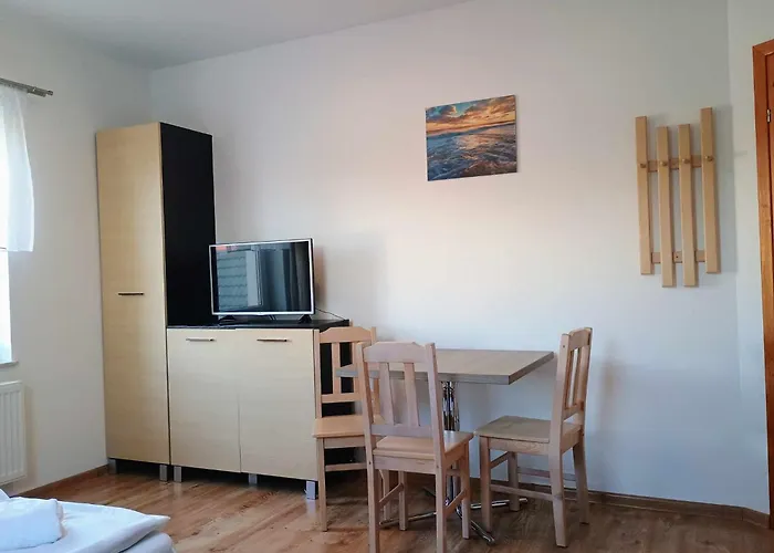 Апартаменты Goscinne Kolc Ястарня